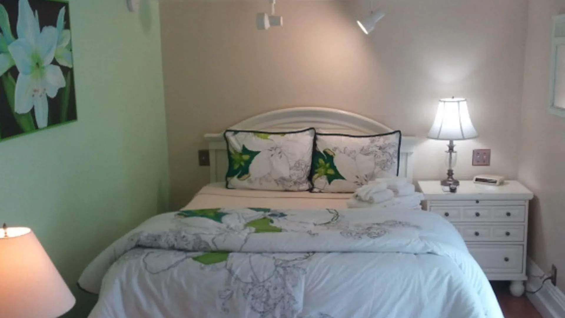 Duval House Bed & Breakfast Key West