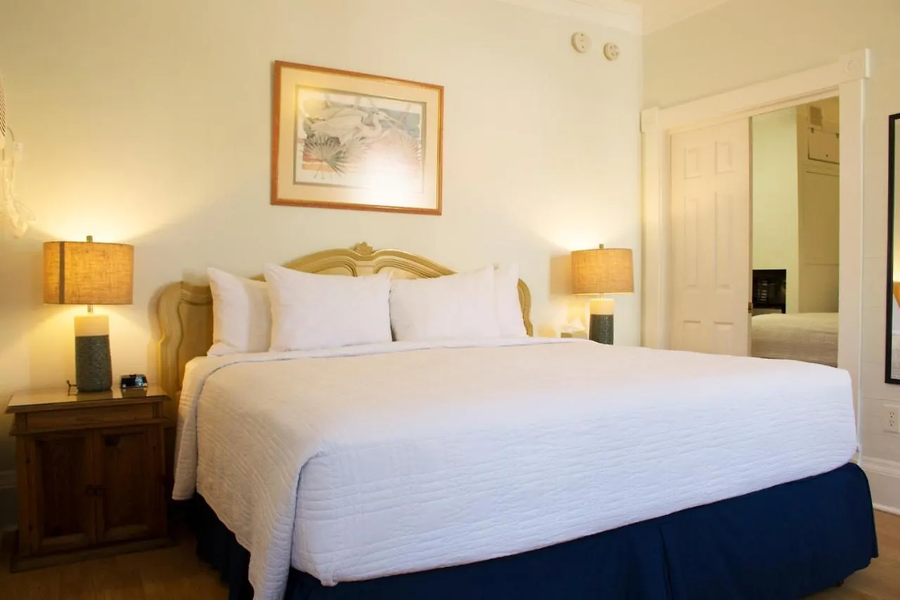 Bed and Breakfast Duval House à Key West Couette-café